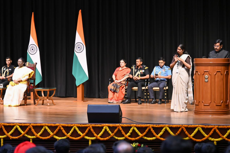 IFS Probationers of 2024 and 2025 Batches Call on Hon'ble President-2